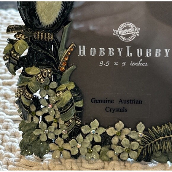 Toucan pineapple floral 3.5 x 5 inch photo frame Hobby Lobby Australian Crystal - Picture 3 of 8